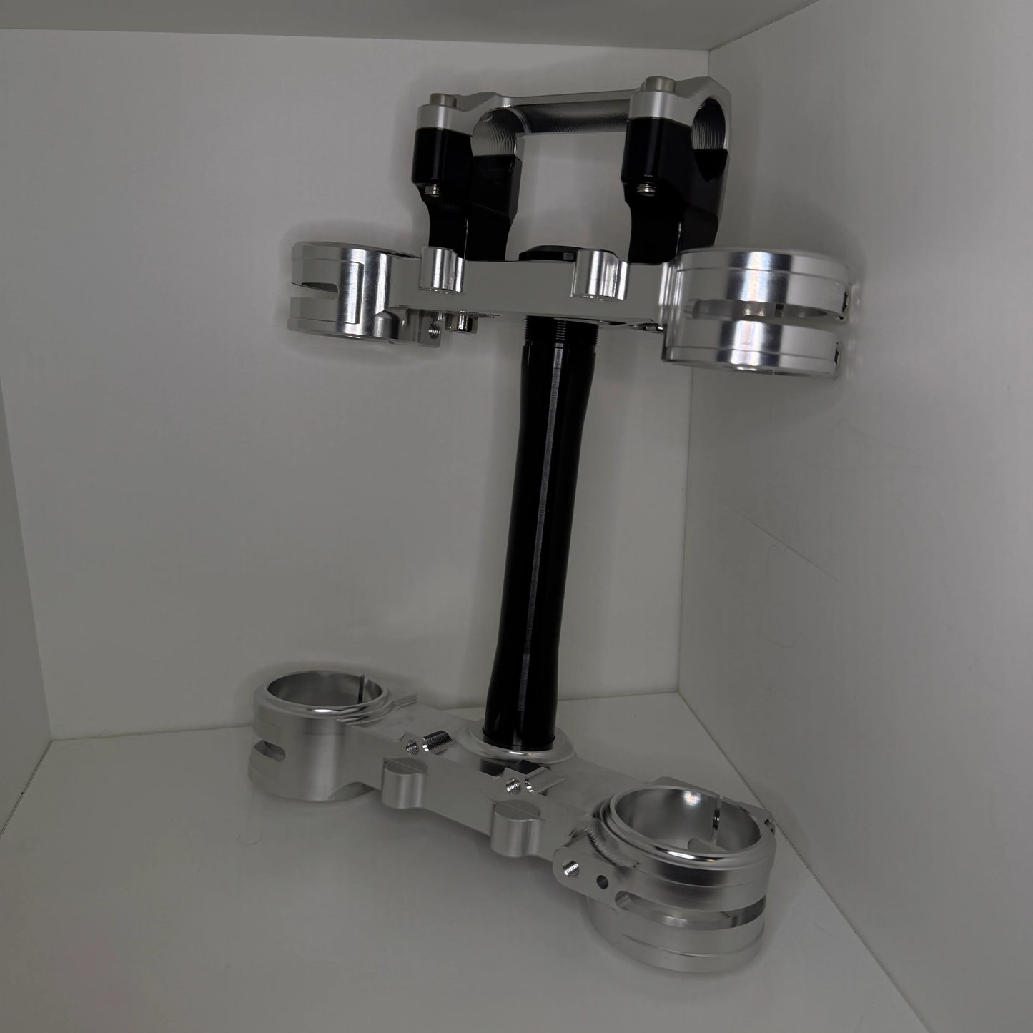 Chrome Ultra Bee Triple Clamp